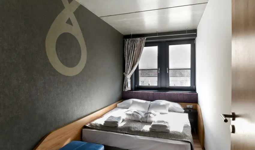 Onyx Luxury Srvr Srvr - Pnksd