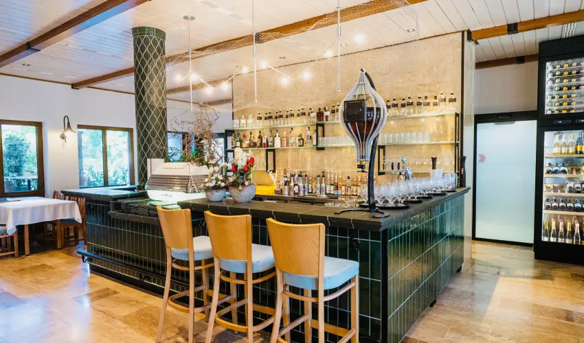 reg Halsz tterem s Fogad Tt - Pnksd 