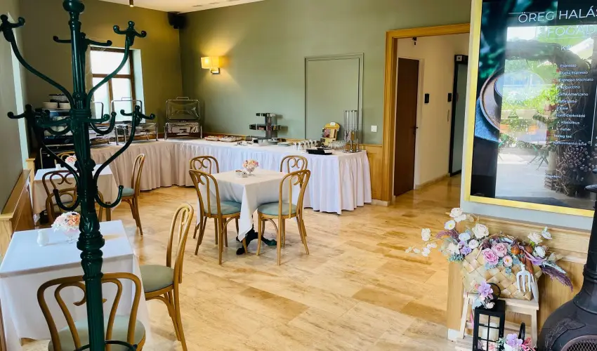 reg Halsz tterem s Fogad Tt - Pnksd 