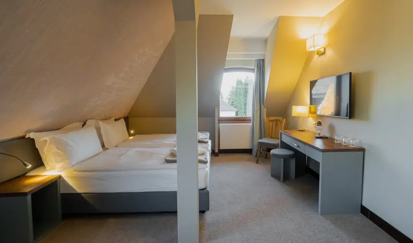 reg Halsz tterem s Fogad Tt - Pnksd 