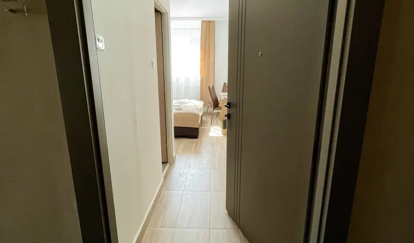 reg-t Hotel Tata - Pnksd