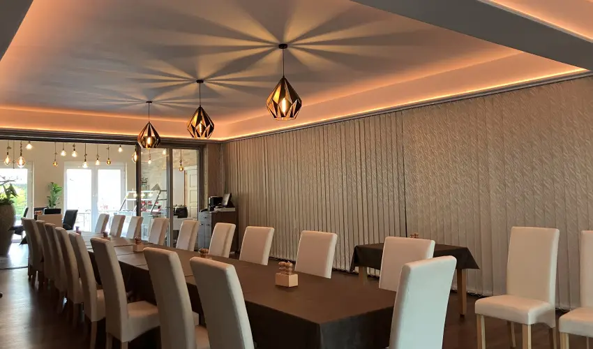 reg-t Hotel Tata - Pnksd