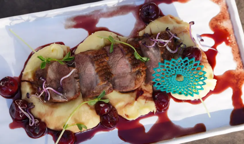 reg-t Hotel Tata - Pnksd