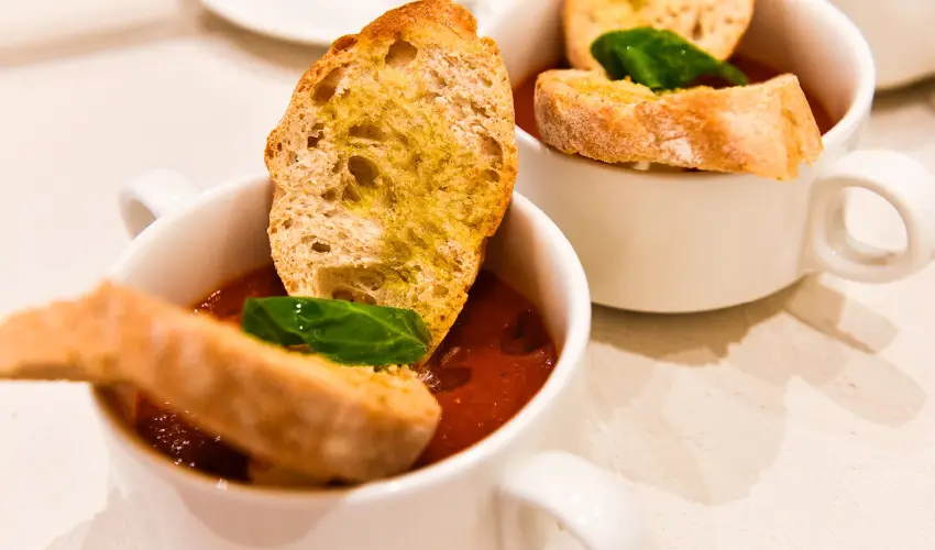 Outlet Hotel Polgr Polgr - Pnksd 