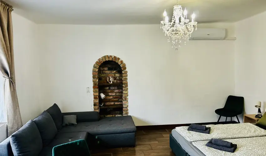 Pajkos P�ni �lm�nybirtok Vilyvit�ny - P�nk�sd