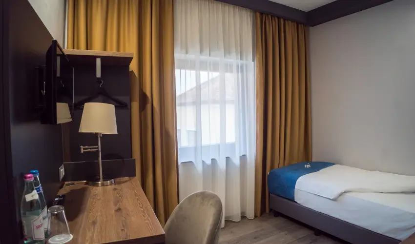 Palatinus Hotel Sopron - Pnksd - teljes elrefizetssel (min. 3 j)