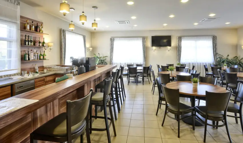 Pandora Zsry Apartmanok Mezkvesd - Pnksd 