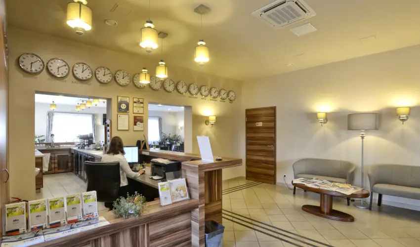 Pandora Zsry Apartmanok Mezkvesd - Pnksd 