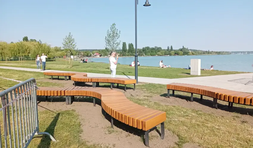 Parti Stny Vendghz Balatonkenese - Pnksd 