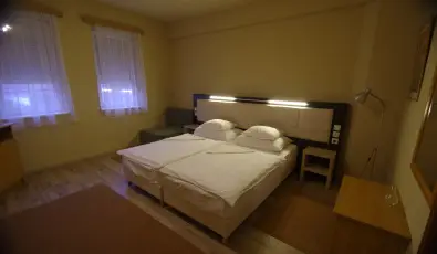 Hotel Vad�szk�rt Sz�kesfeh�rv�r