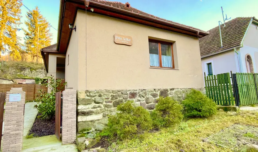 Pilis Lelke Vendghz Pilisszentllek - Pnksd (min. 2 j)