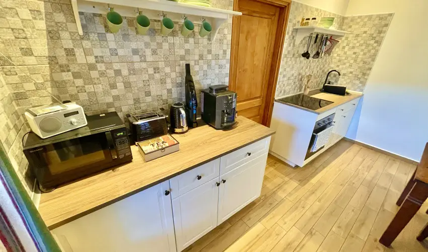 Pilis Lelke Vendghz Pilisszentllek - Pnksd (min. 2 j)