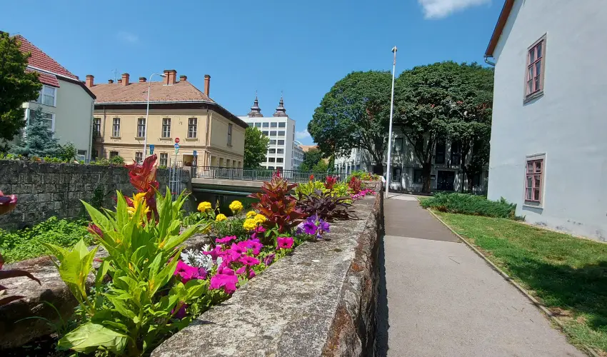 Pitypang Apartman Eger - Pnksd (min. 2 j)