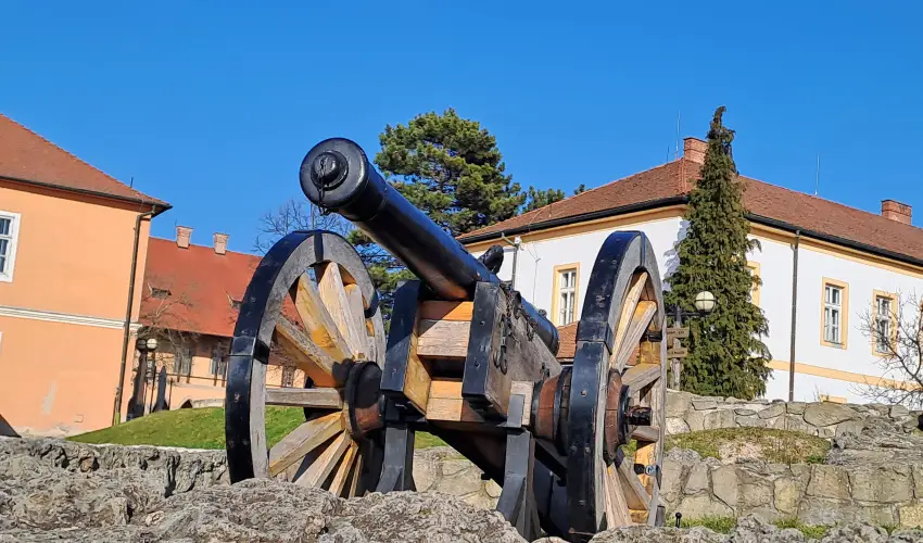 Pitypang Apartman Eger - Pnksd (min. 2 j)