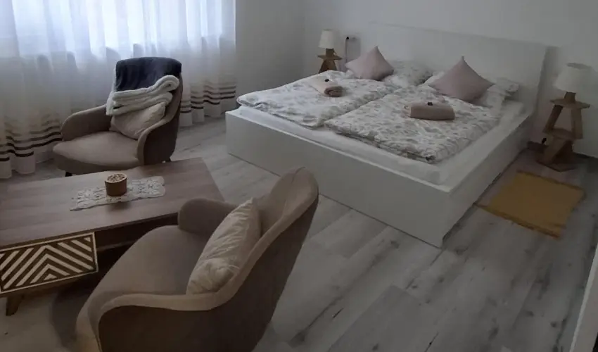 Pitypang Apartman Eger - Pnksd (min. 2 j)