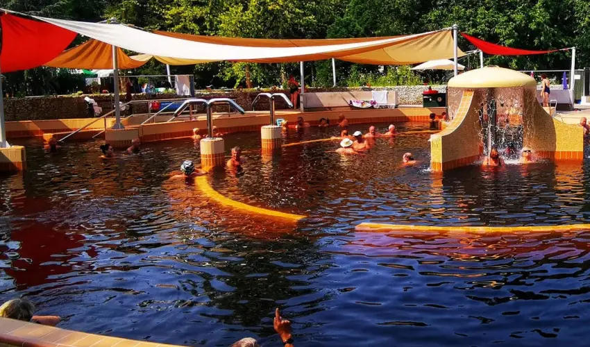 Pl�za Hotel Gyula Gyula - P�nk�sd (min. 4 �j)