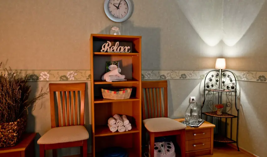 Pl�za Hotel Gyula Gyula - P�nk�sd (min. 4 �j)