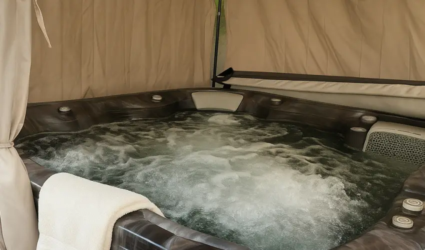 Pl�za Hotel Gyula Gyula - P�nk�sd (min. 4 �j)