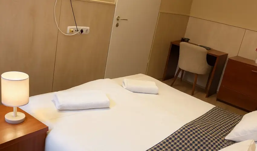 Pl�za Hotel Gyula Gyula - P�nk�sd