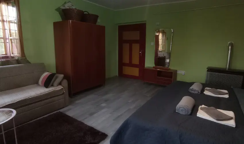 Pni Kuck Vendghz s Minifarm  Hosszvlgy - Pnksd