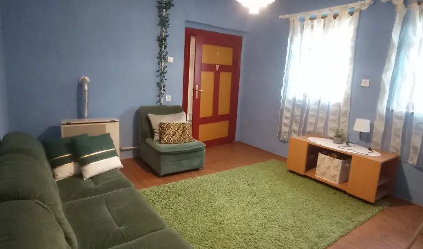 Pni Kuck Vendghz s Minifarm  Hosszvlgy - Pnksd