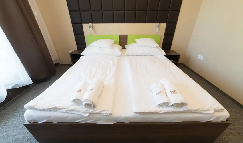 Port tterem & Panzi Balatonmriafrd - Pnksd (min. 3 j)