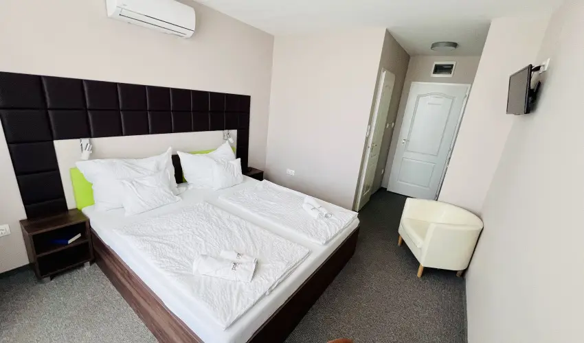 Port tterem & Panzi Balatonmriafrd - Pnksd (min. 3 j)