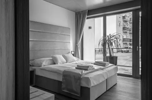 R31 Residence - Pnksd (min. 2 j)