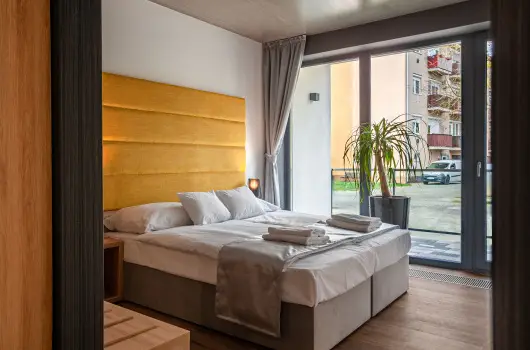 R31 Residence - Pnksd (min. 2 j)