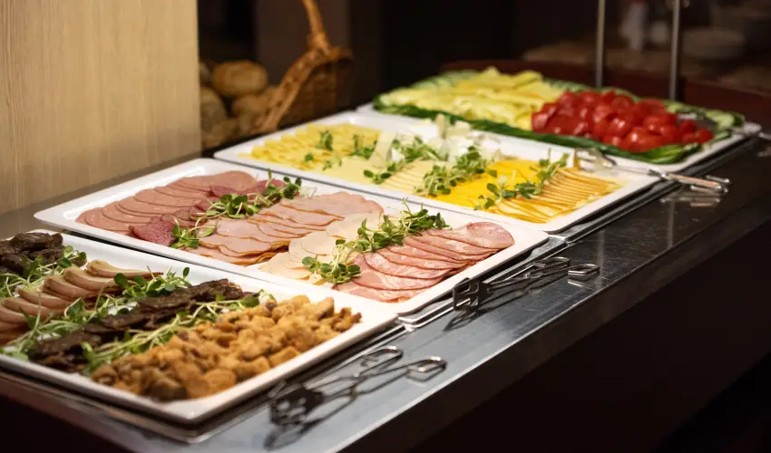 R31 Residence Srvr - Pnksd (min. 2 j)