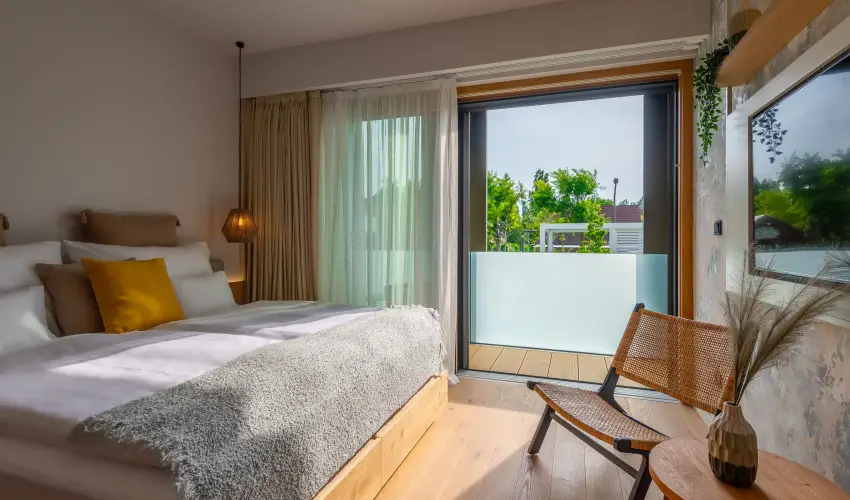 REED Luxury Hotel & Bistro Sifok - Pnksd