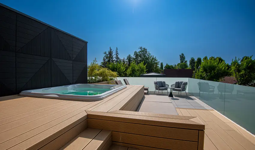 REED Luxury Hotel & Bistro Sifok - Pnksd