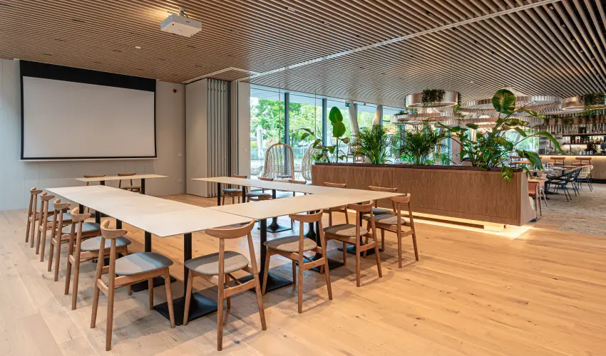 REED Luxury Hotel & Bistro Sifok - Pnksd