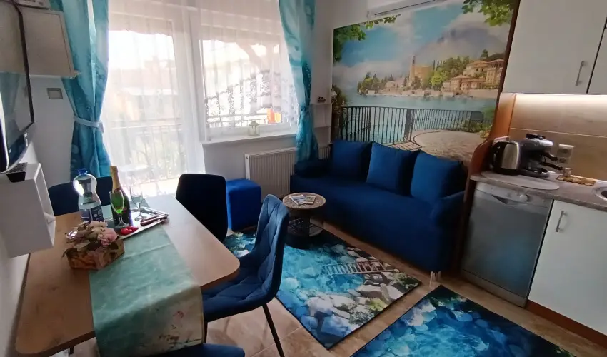 Riviera Apartman Hajd�szoboszl� - P�nk�sd (min. 2 �j)