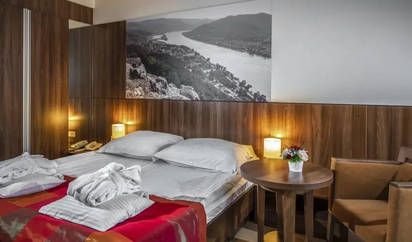 Royal Club Hotel Visegrd - Pnksd - teljes elrefizetssel (min. 2 j)