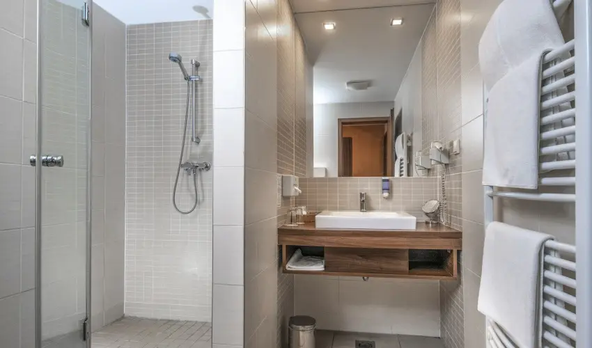 Royal Club Hotel Visegrd - Pnksd - teljes elrefizetssel (min. 2 j)