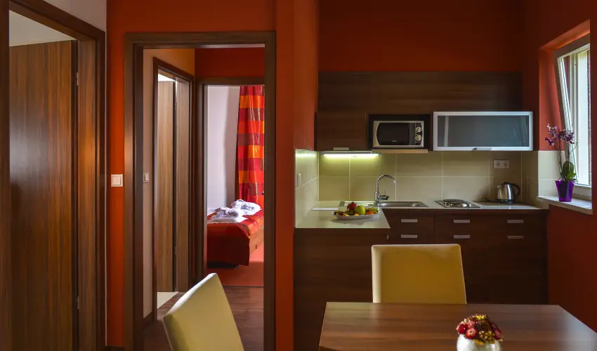 Royal Club Hotel Visegrd - Pnksd - teljes elrefizetssel (min. 2 j)