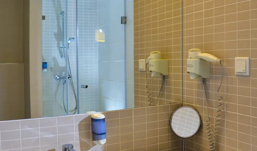 Royal Club Hotel Visegrd - Pnksd - teljes elrefizetssel (min. 2 j)