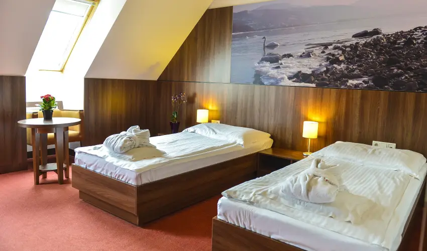 Royal Club Hotel Visegrd - Pnksd - teljes elrefizetssel (min. 2 j)