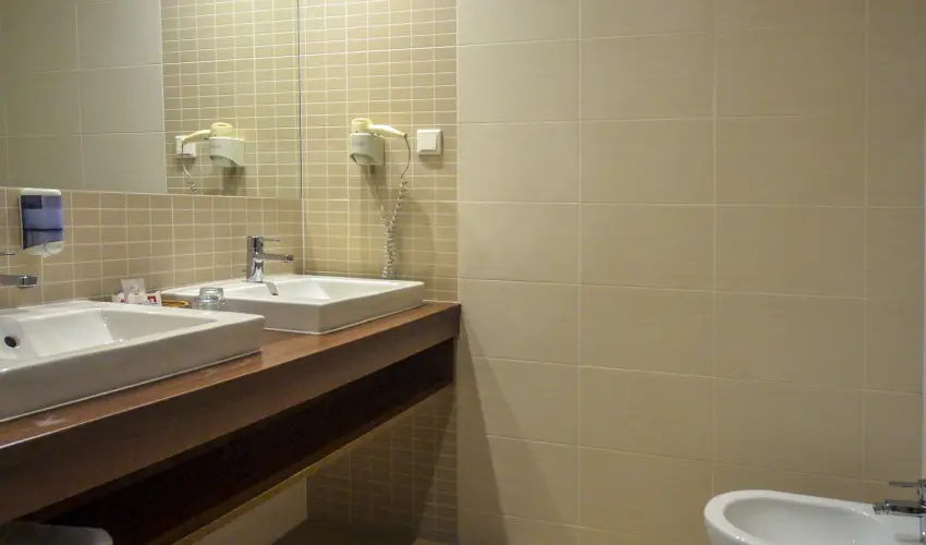 Royal Club Hotel Visegrd - Pnksd - teljes elrefizetssel (min. 2 j)