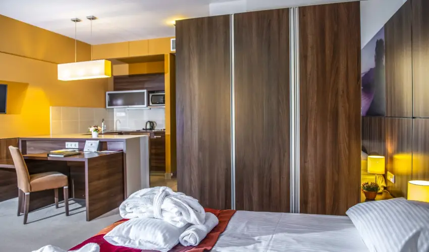 Royal Club Hotel Visegrd - Pnksd - teljes elrefizetssel (min. 2 j)