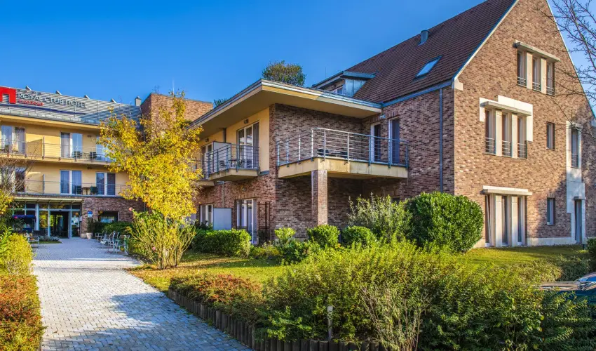 Royal Club Hotel Visegrd - Pnksd - teljes elrefizetssel (min. 2 j)