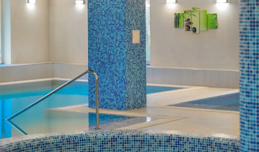 Royal Club Hotel Visegrd - Pnksd - teljes elrefizetssel (min. 2 j)