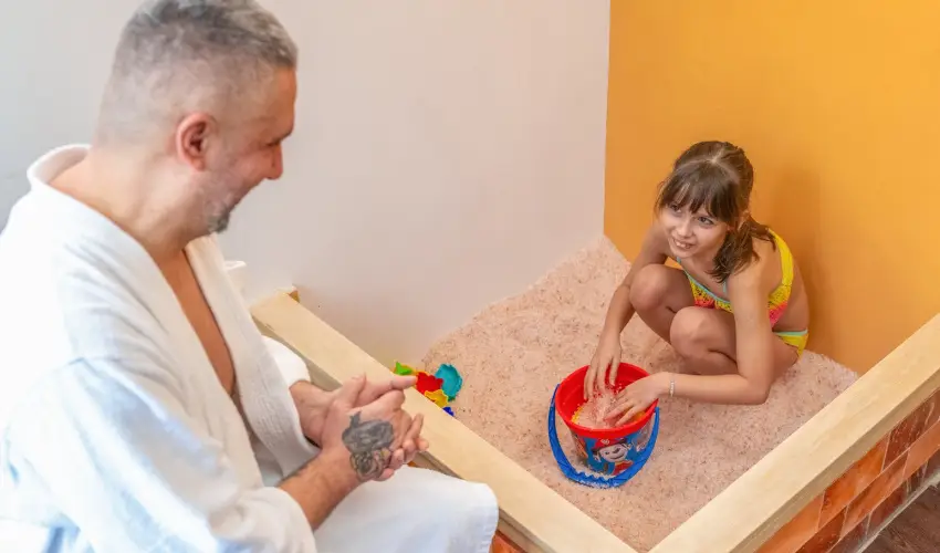 Royal Club Hotel Visegrd - Pnksd - teljes elrefizetssel (min. 2 j)