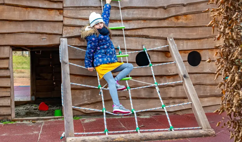 Royal Club Hotel Visegrd - Pnksd - teljes elrefizetssel (min. 2 j)