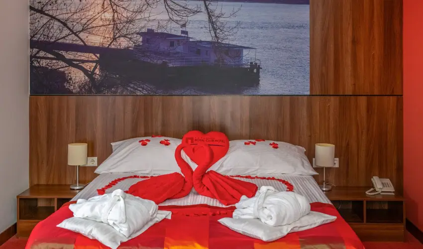 Royal Club Hotel Visegrd - Pnksd - teljes elrefizetssel (min. 2 j)