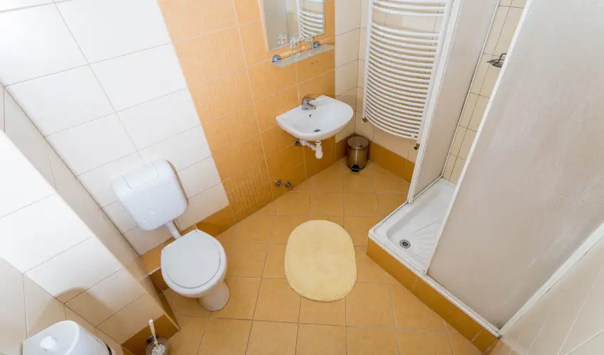 Salg Hotel Salgtarjn-Eresztvny - Pnksd