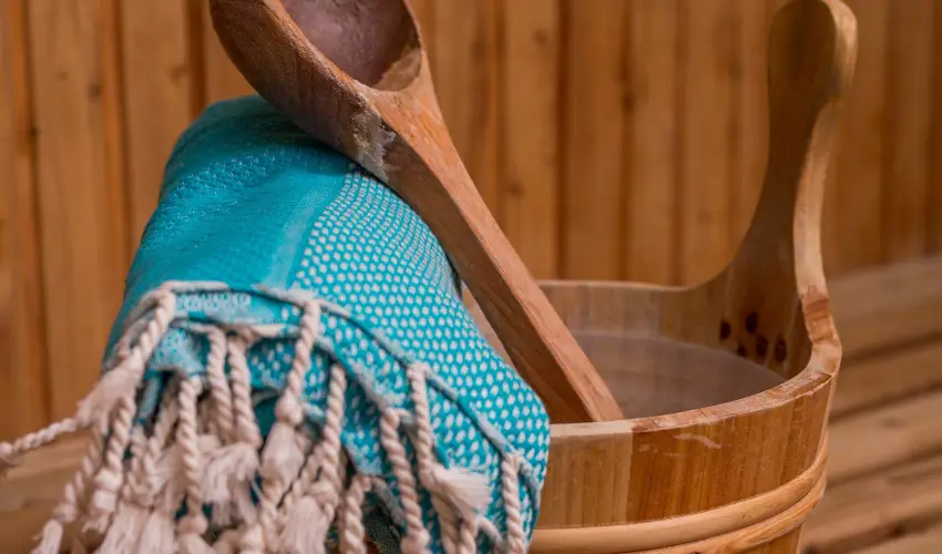 Salg Hotel Salgtarjn-Eresztvny - Pnksd