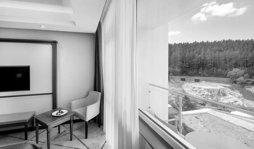 Hunguest Saliris Egerszal�k - P�nk�sd (min. 2 �j)
