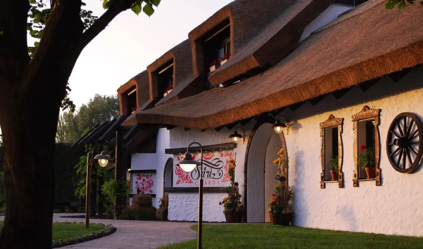 Sri Udvar Dunakiliti - Pnksd (min. 2 j)